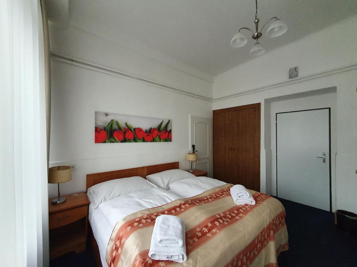Gasthof Jana - Domov Mladeze 2*